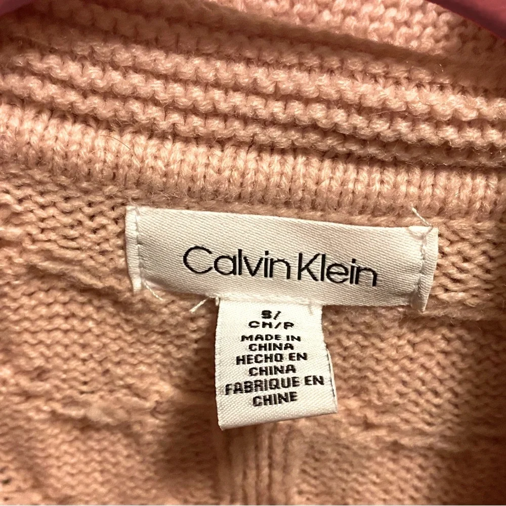 1990’s Calvin Klein Acrylic sweater. Vintage. Light pink, great condition. - Picture 7 of 8